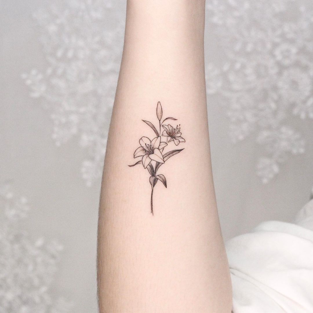 Lily Tattoo Small Print