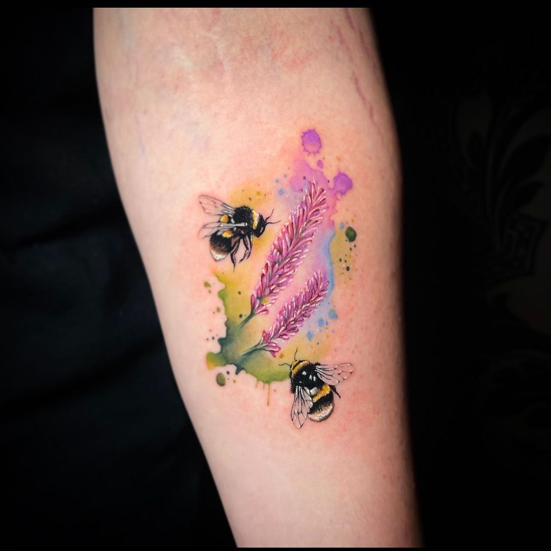 Mehrere Bienen Tattoo