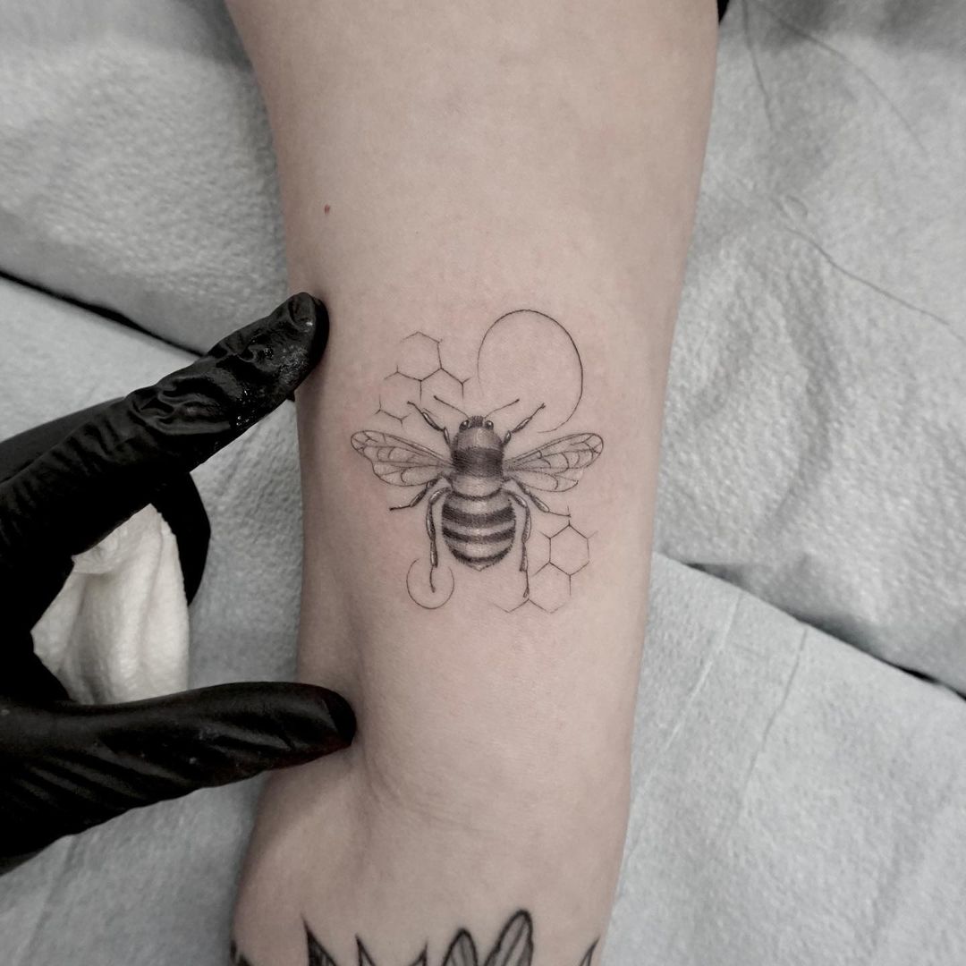 Unique bee tattoos