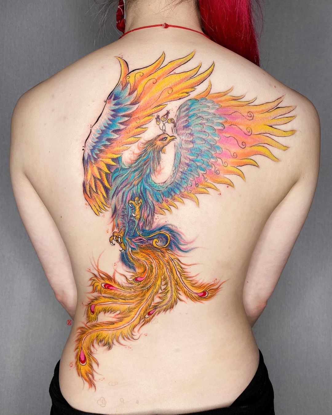 Tatuaje de espalda de Fénix
