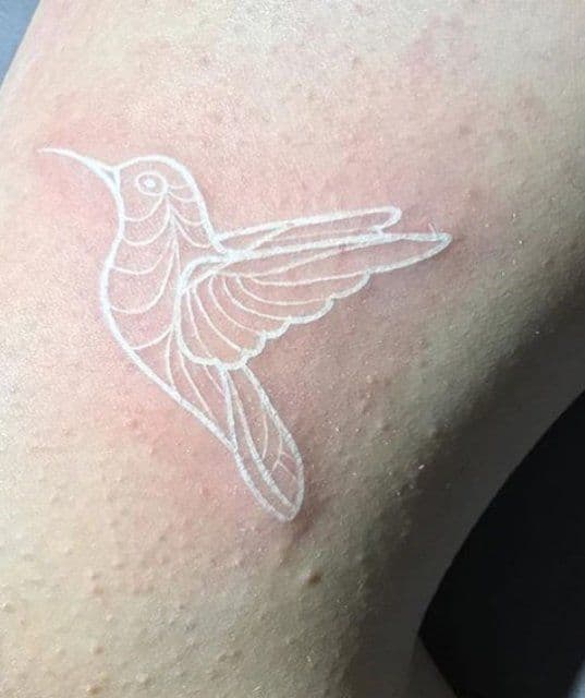 Weiße Tinte Tattoos auf dunkler Haut Hero tattoo Birds 2