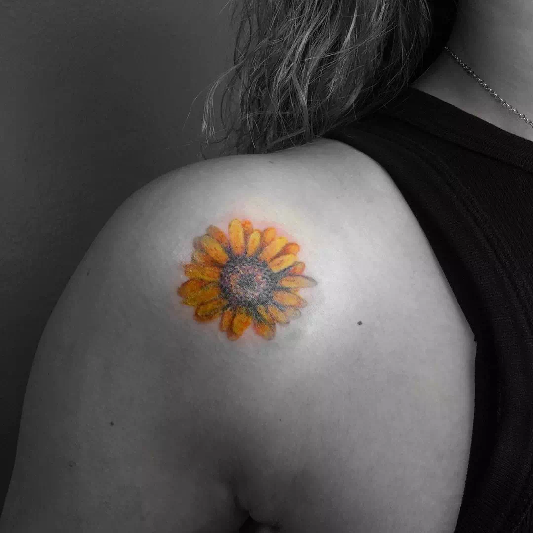 Sonnenblume Tattoo 16