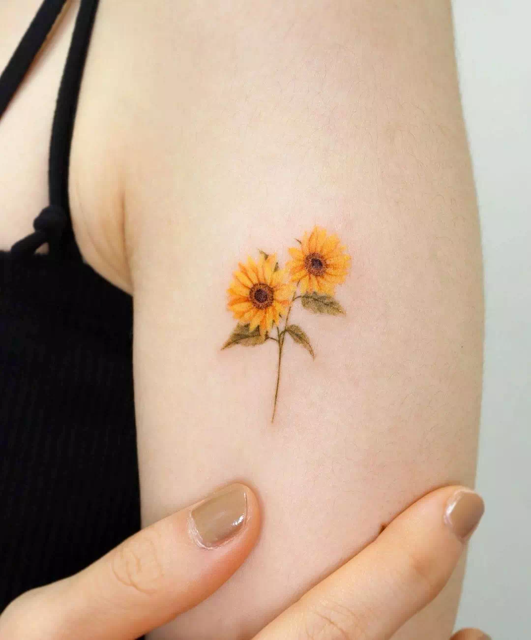 Sonnenblume Tattoo 34
