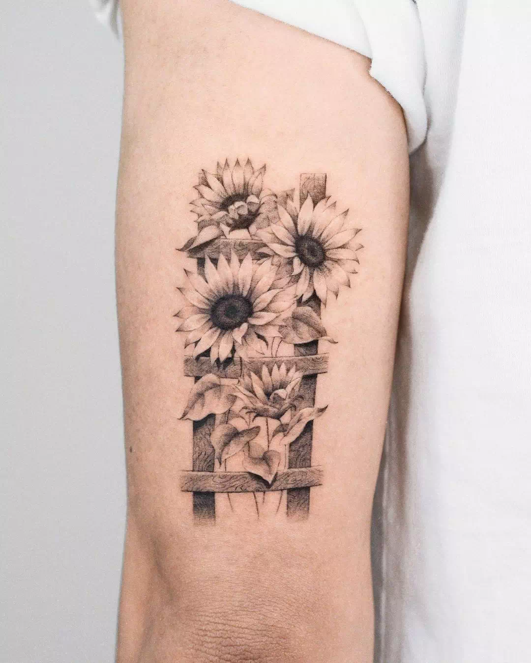 Sonnenblume Tattoo 36