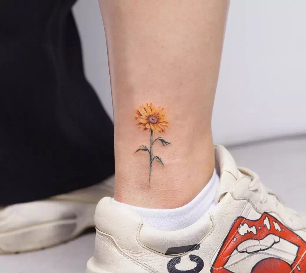 Sonnenblume Tattoo 44