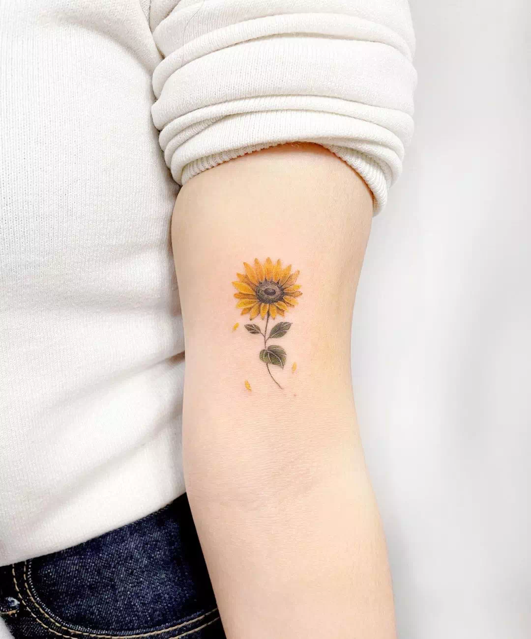    tattoostudio mexico flowers color tattoo sc linetattoo  finelintetattoo flowerstattoo sunflower tattoos mexican artist   Instagram