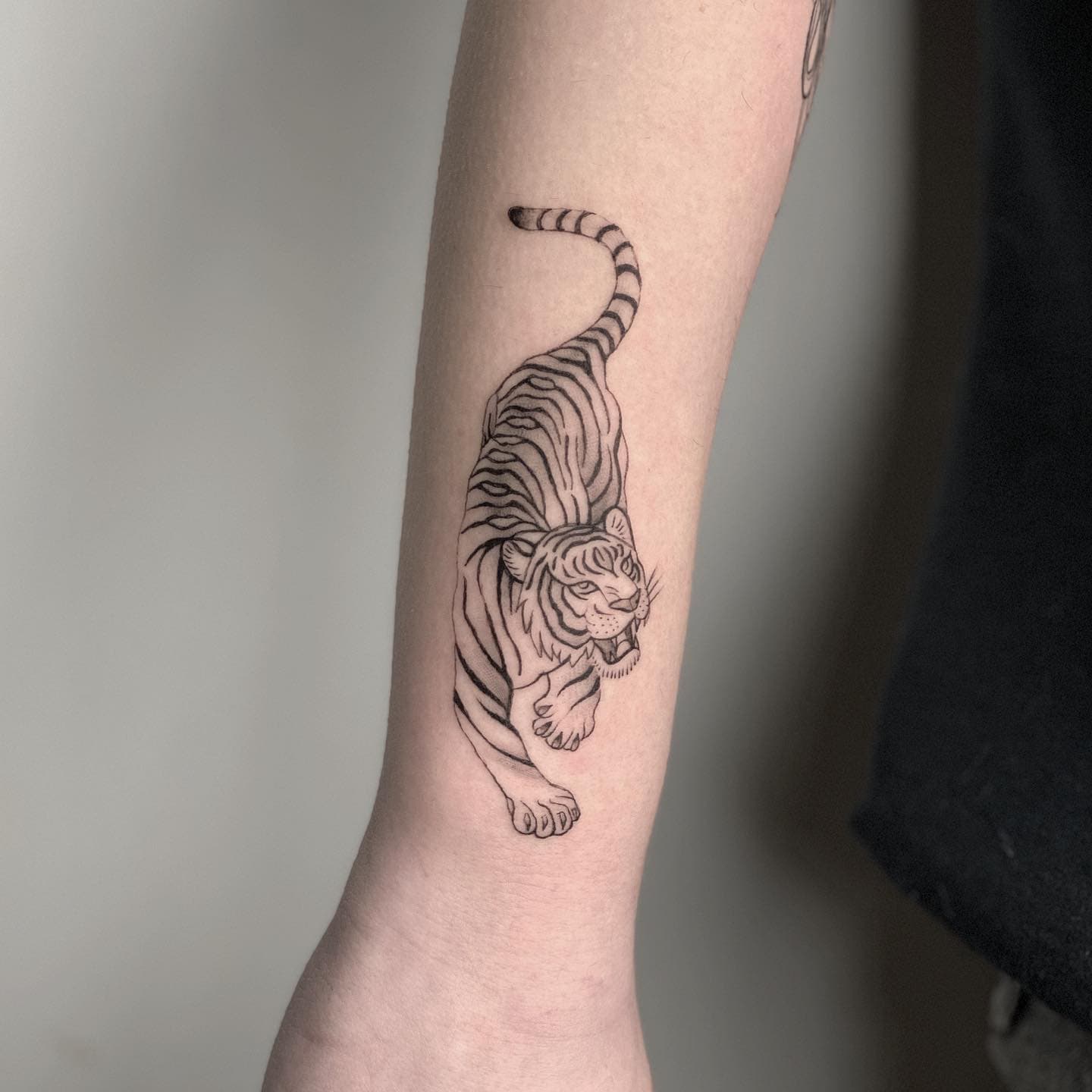 tiger tattoo on arm hero tattoo 1