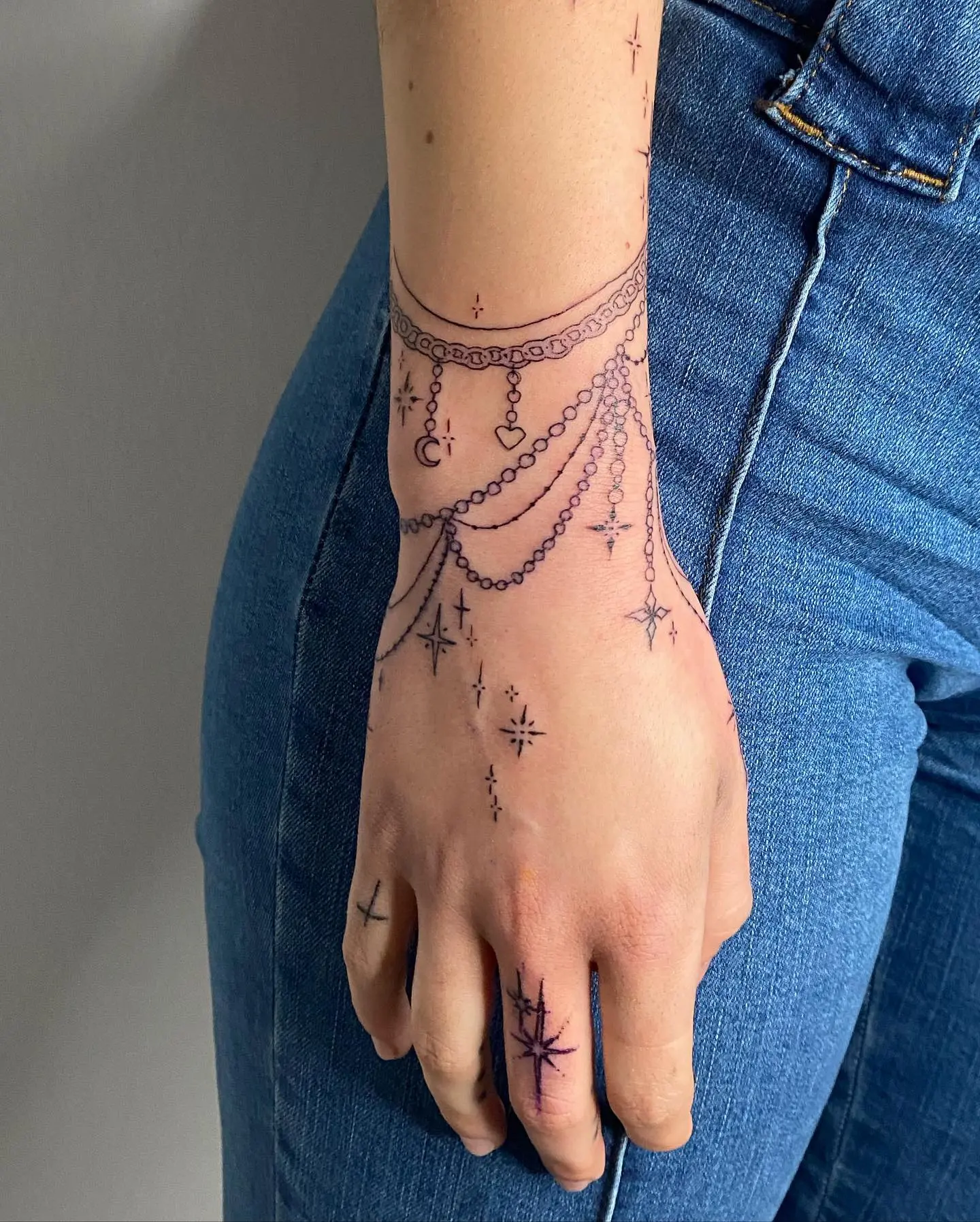 Finger and Hand Tattoo