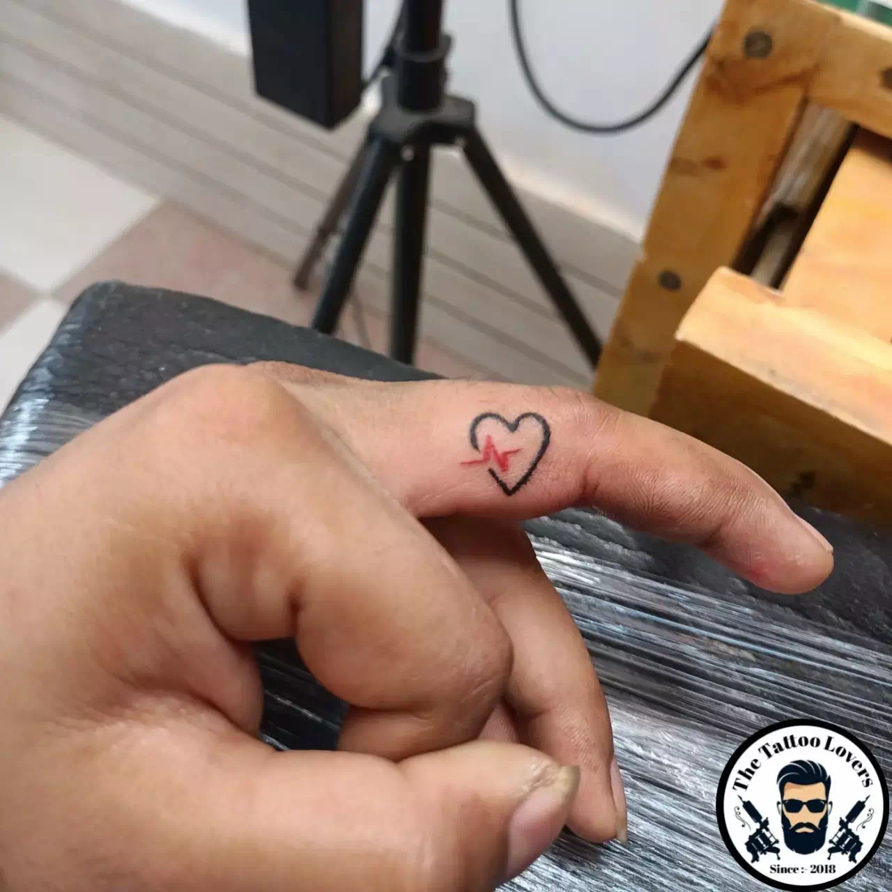 Tiny Heart Tattoos On Finger 3