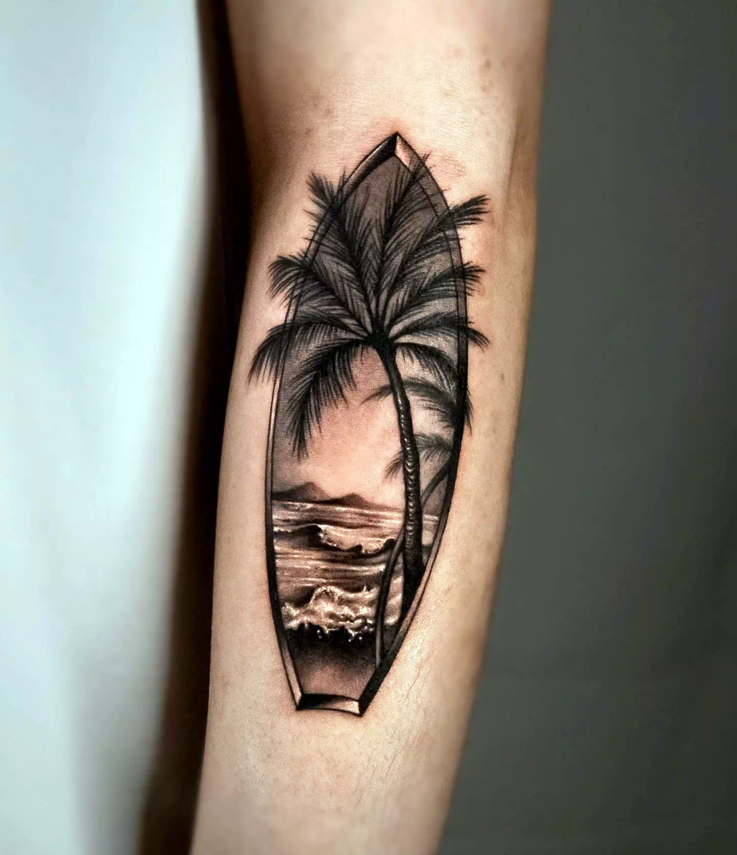 Tatuaje de una palmera en el antebrazo 3