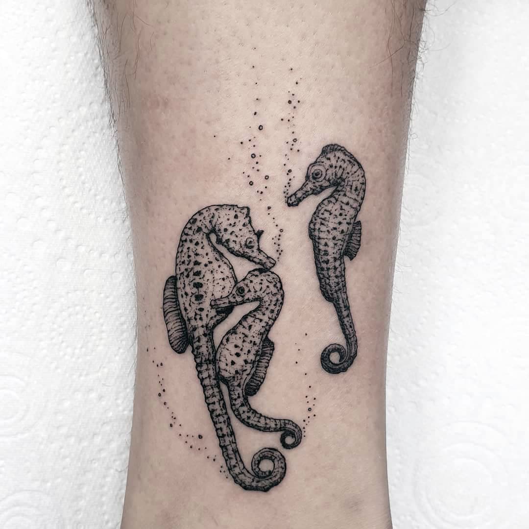 Seahorse tattoo ideas 14