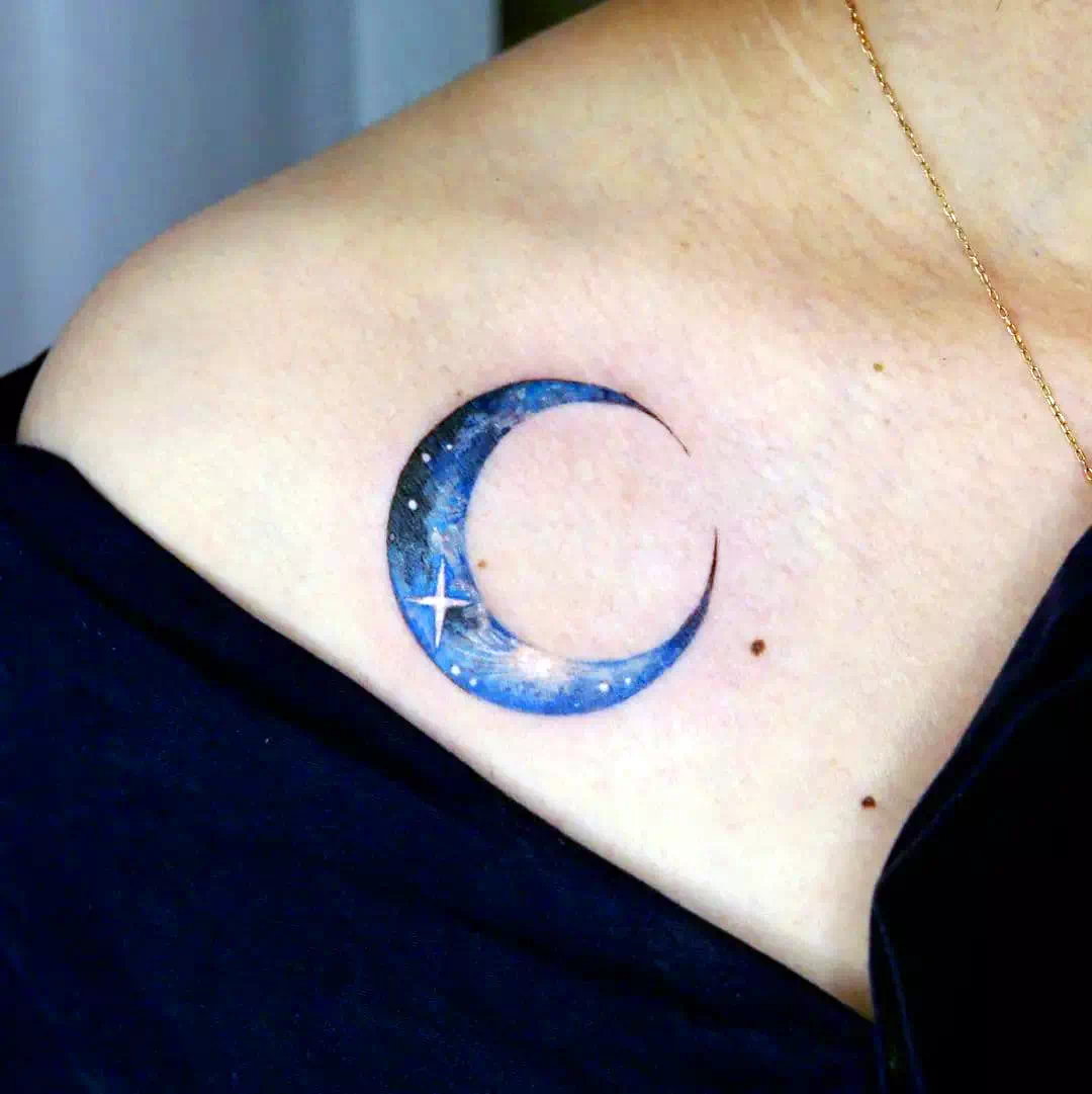 Blauer Mond Tattoo 7
