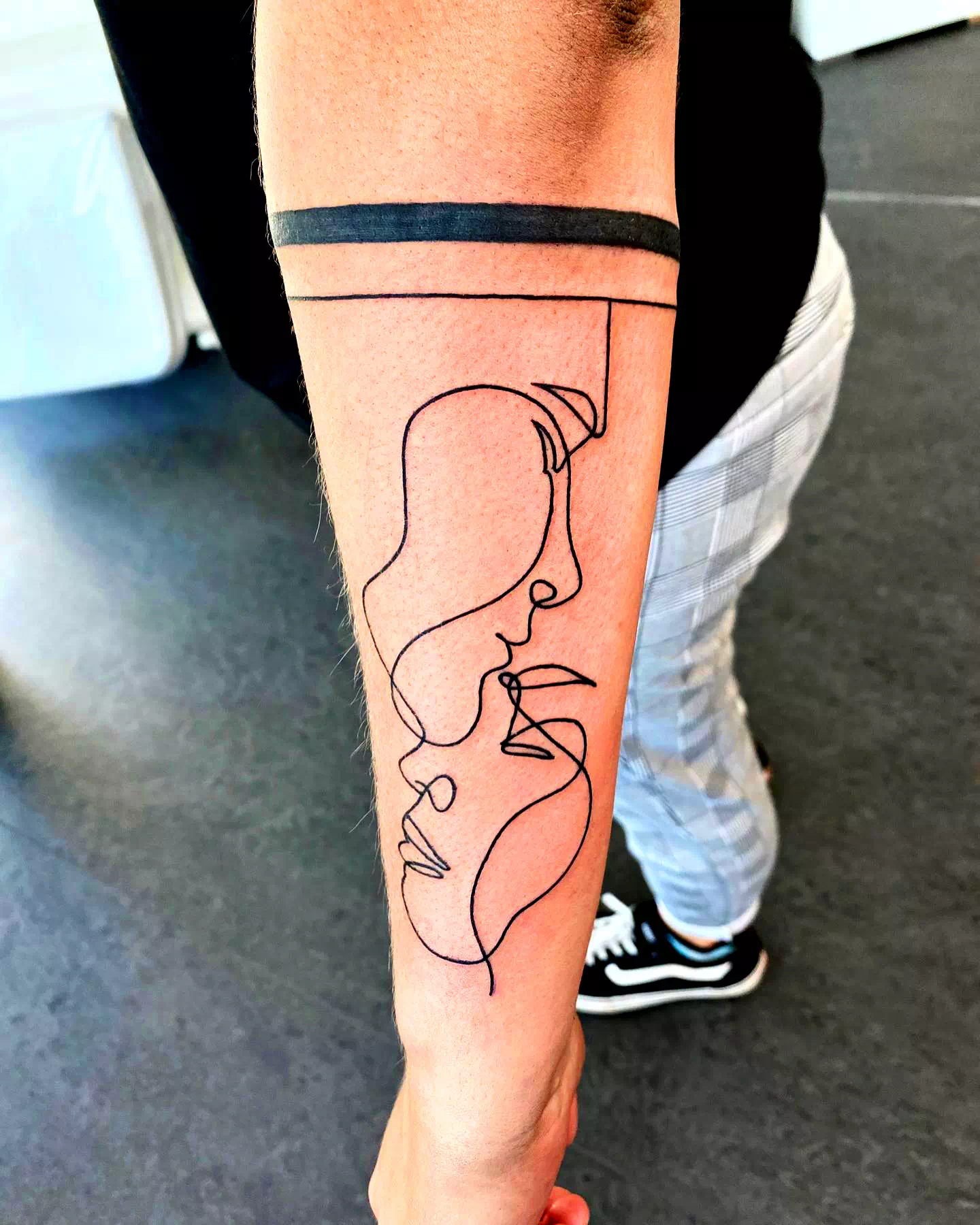 Continuous Line Contour Tattoos 4