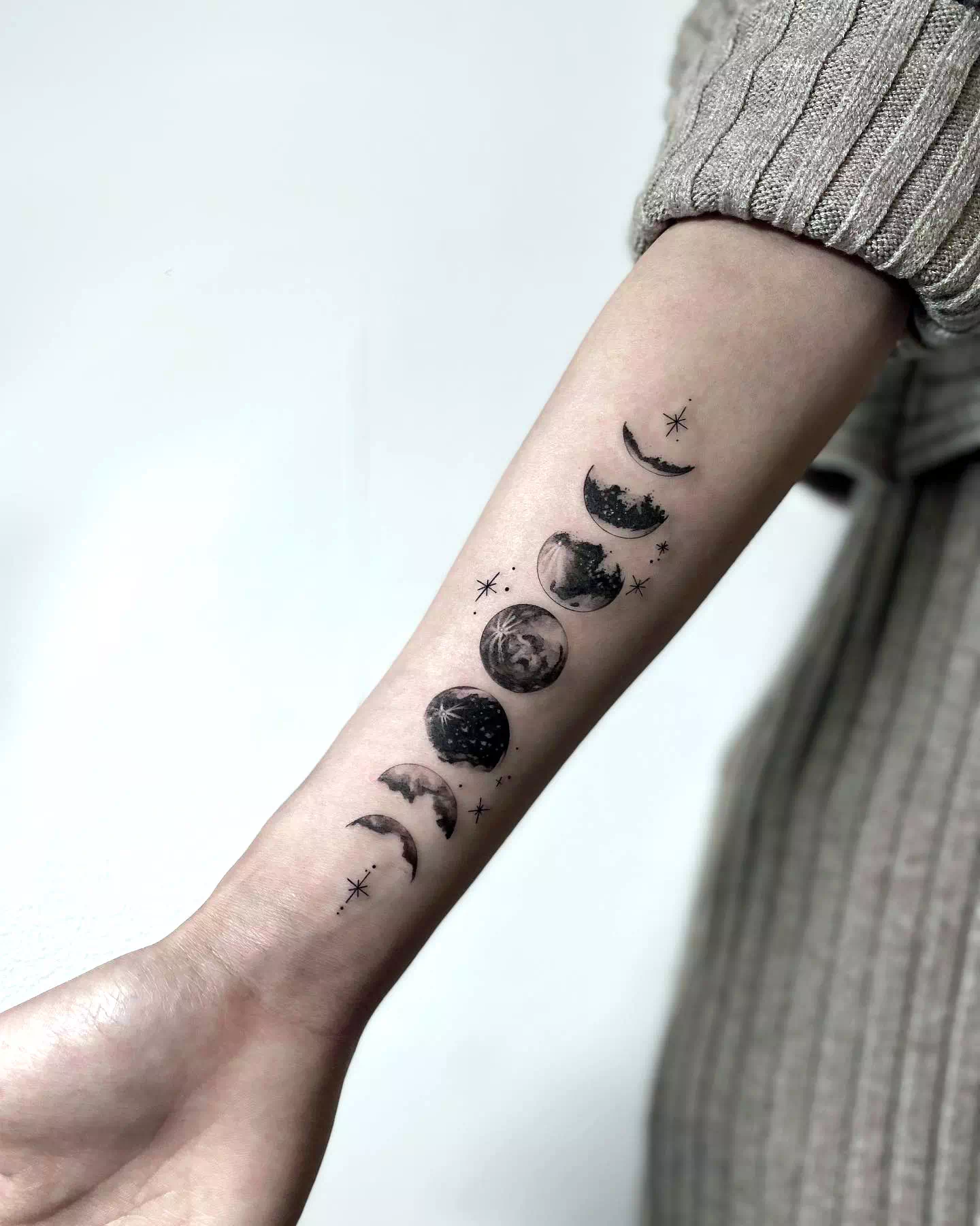Tatuaje de las fases de la luna 4