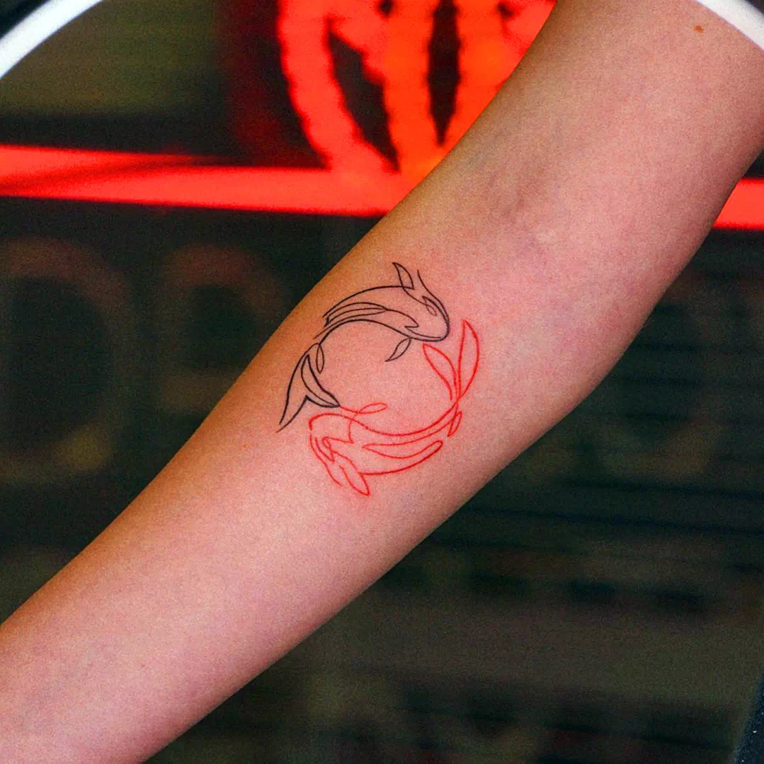 Los mejores diseños de tatuajes de peces koi para hombres 3