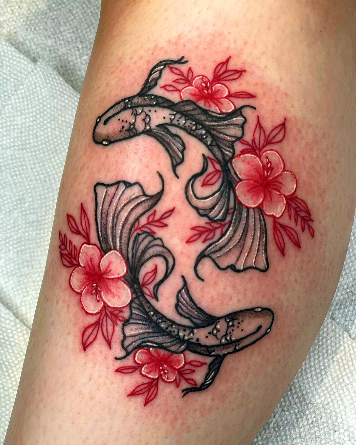 Las mejores ideas de tatuajes de peces koi de loto 3