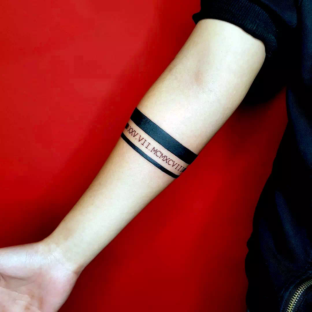 Schwarzes Tribal-Armband Tattoo