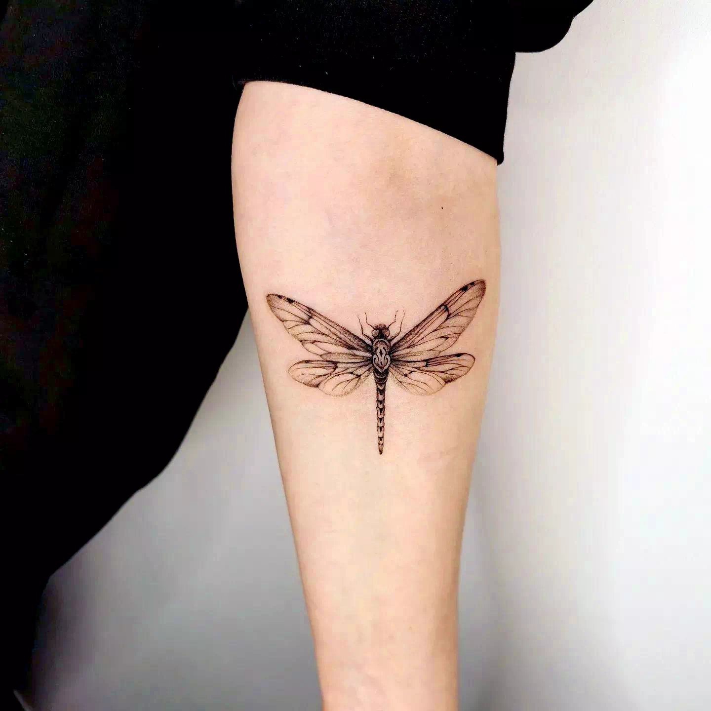 Ideas de tatuajes de libélulas 5