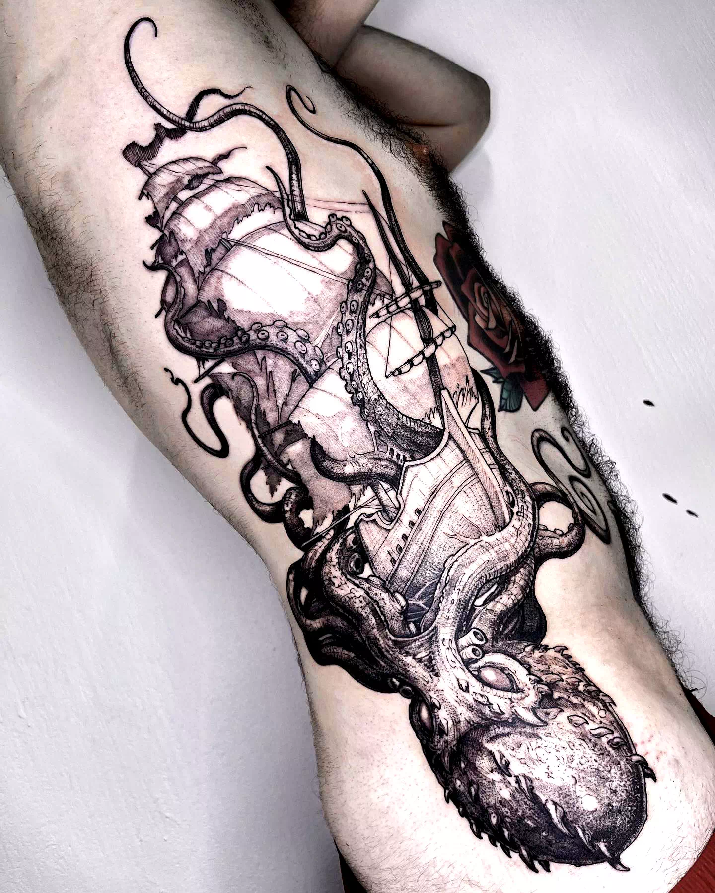 Oktopus und Schiff Tattoo 1