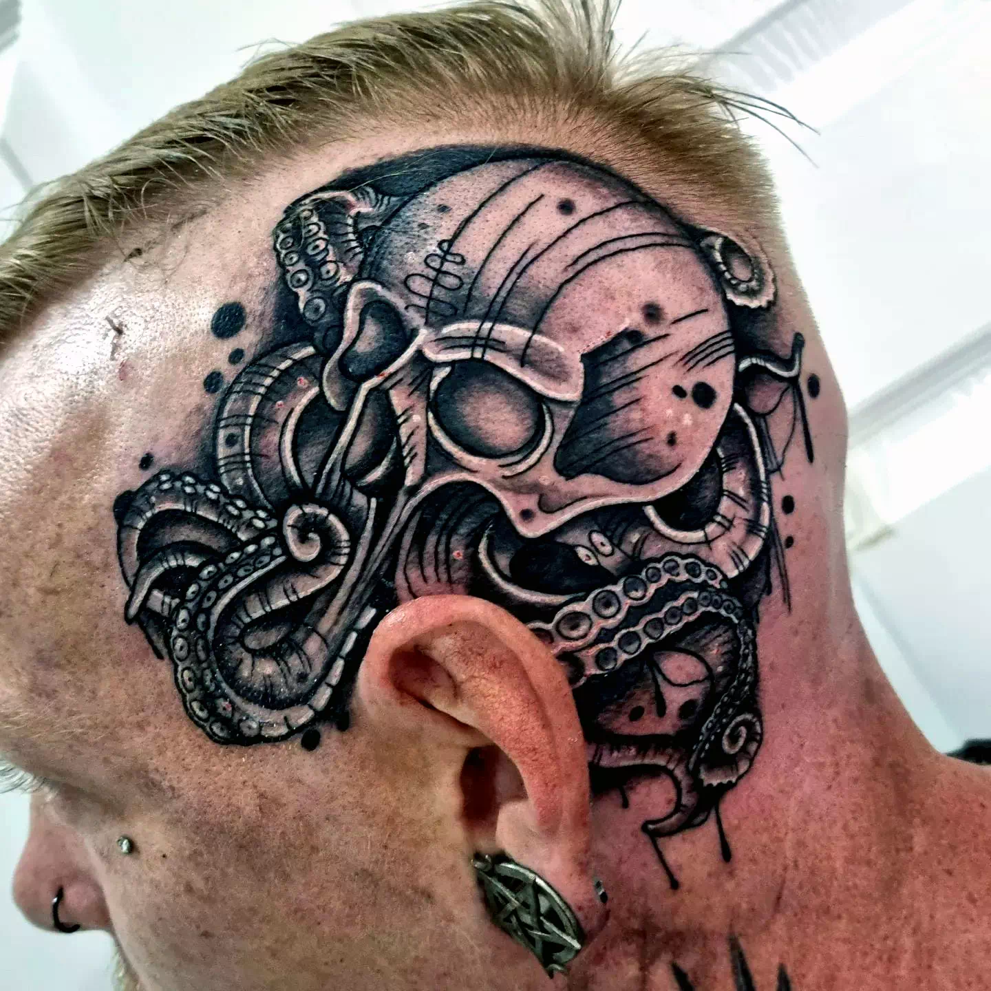 Totenkopf Oktopus Tattoo 1