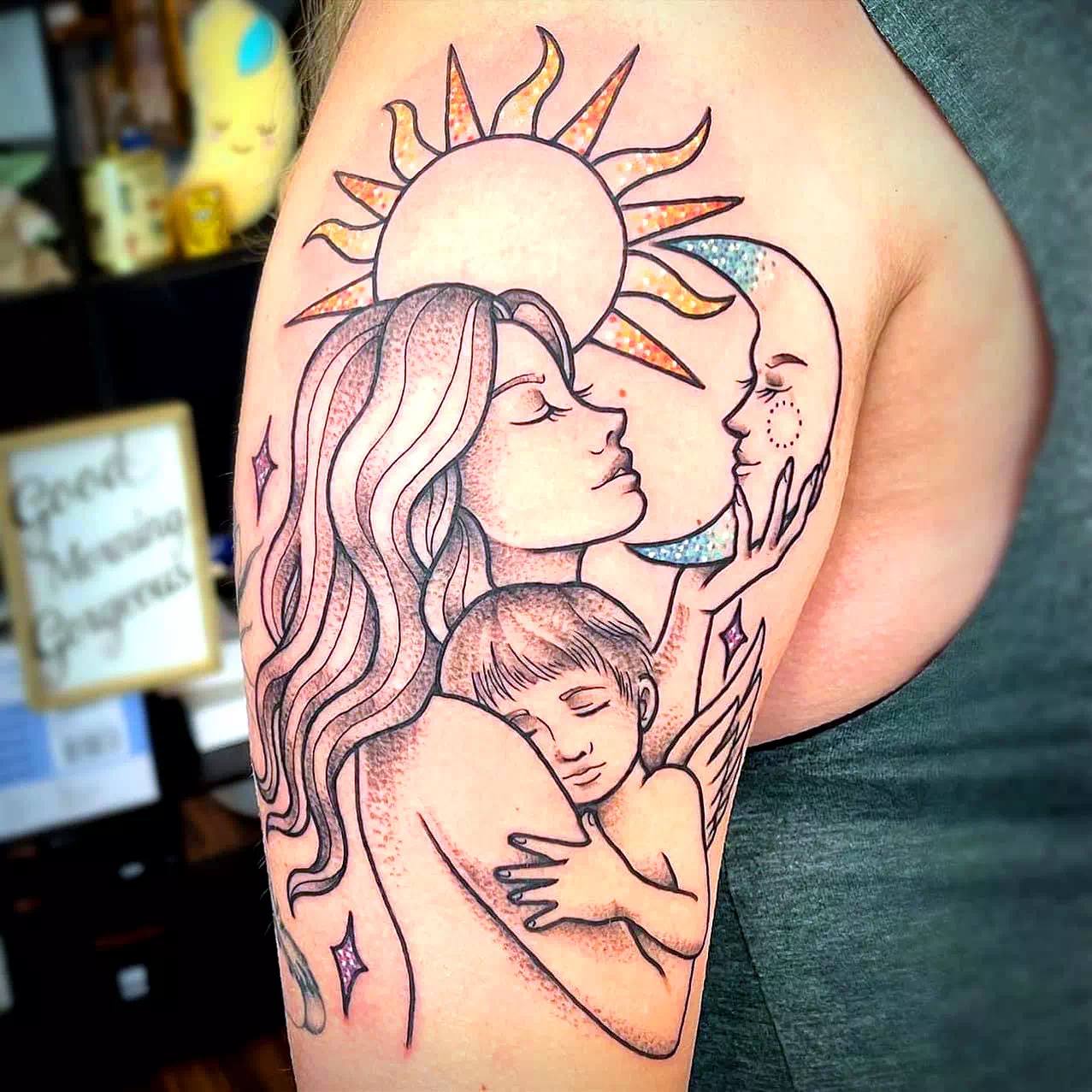 Die Mutter und ihr Baby Engel Tattoo 1