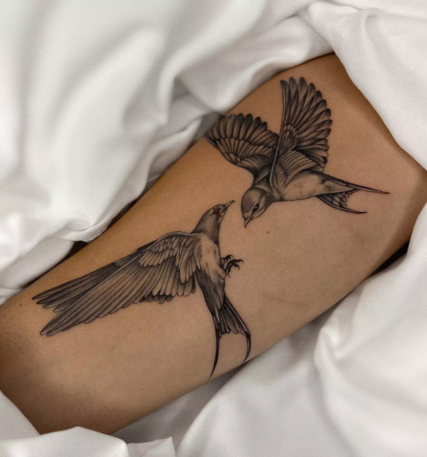 Vogel-Tattoos in Schwarz und Weiß 2
