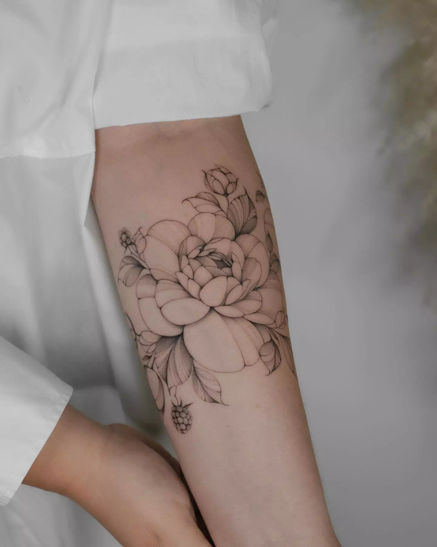 Floral Schwarz und Weiß Tattoos 1