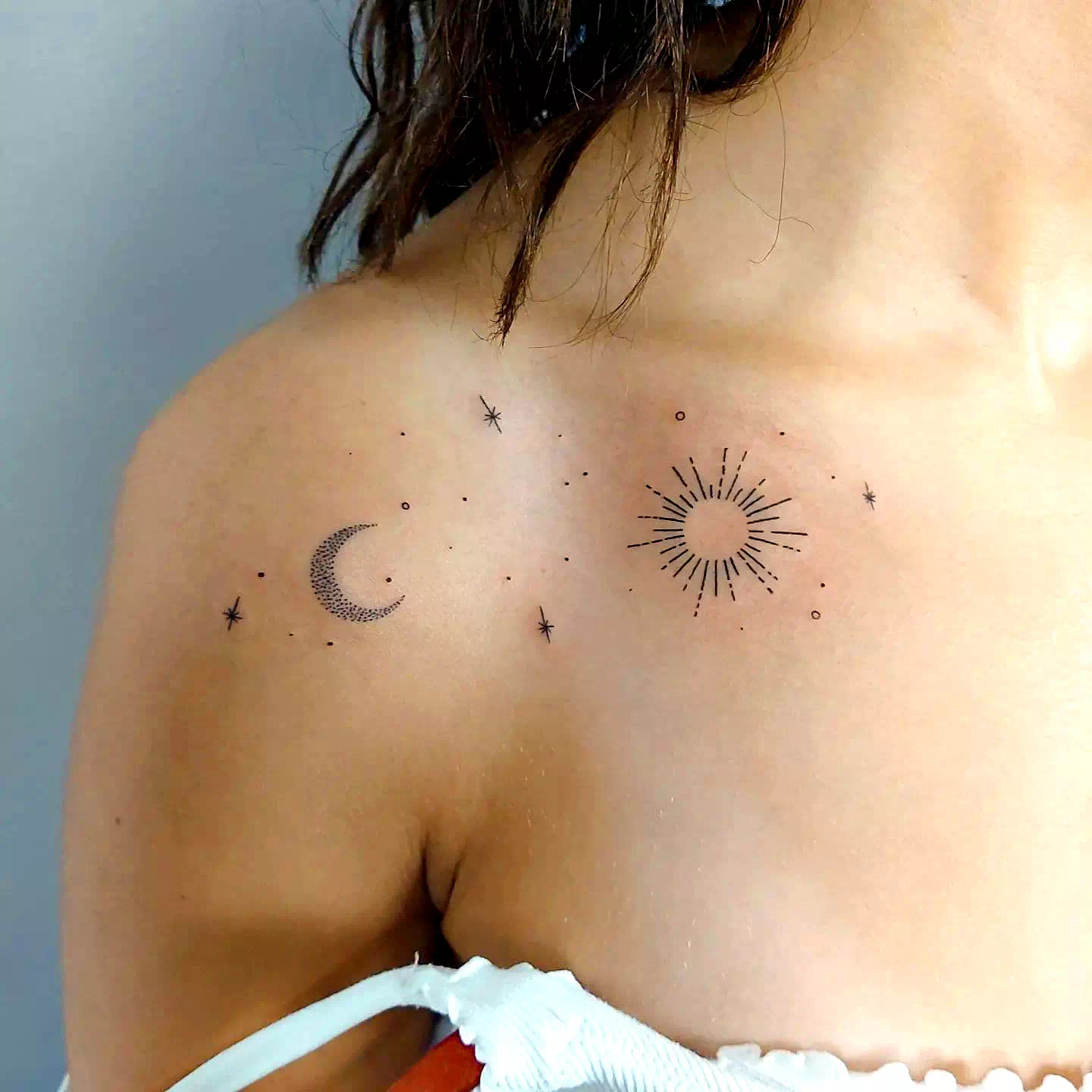 Einfache Sonne und Mond Tattoo Designs 1
