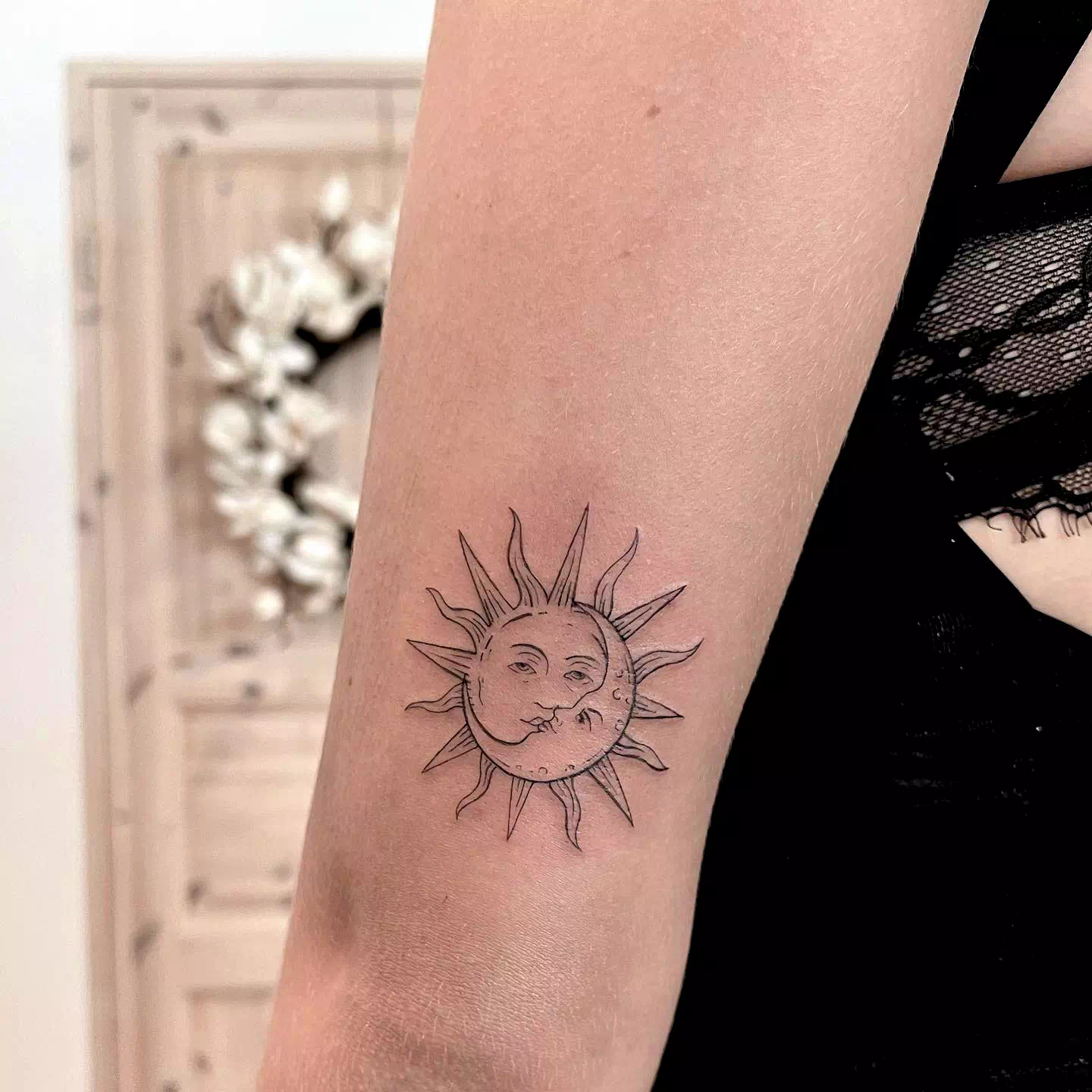 The Kissing Sun and Moon Tattoo Design The Lovers 1