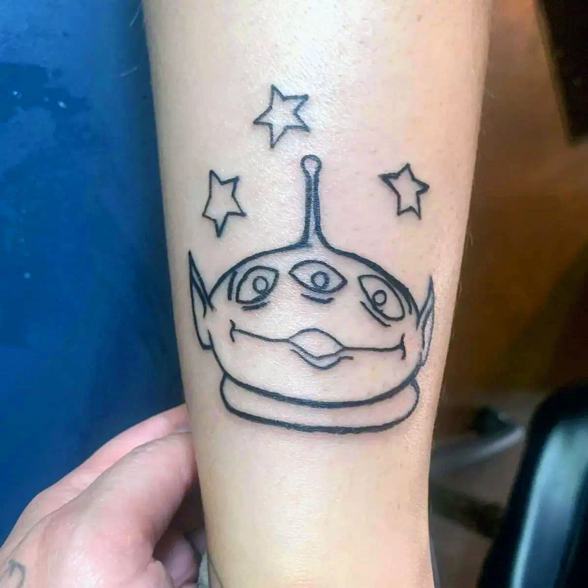 El Planeta Pizza Aliens Tattoo 2