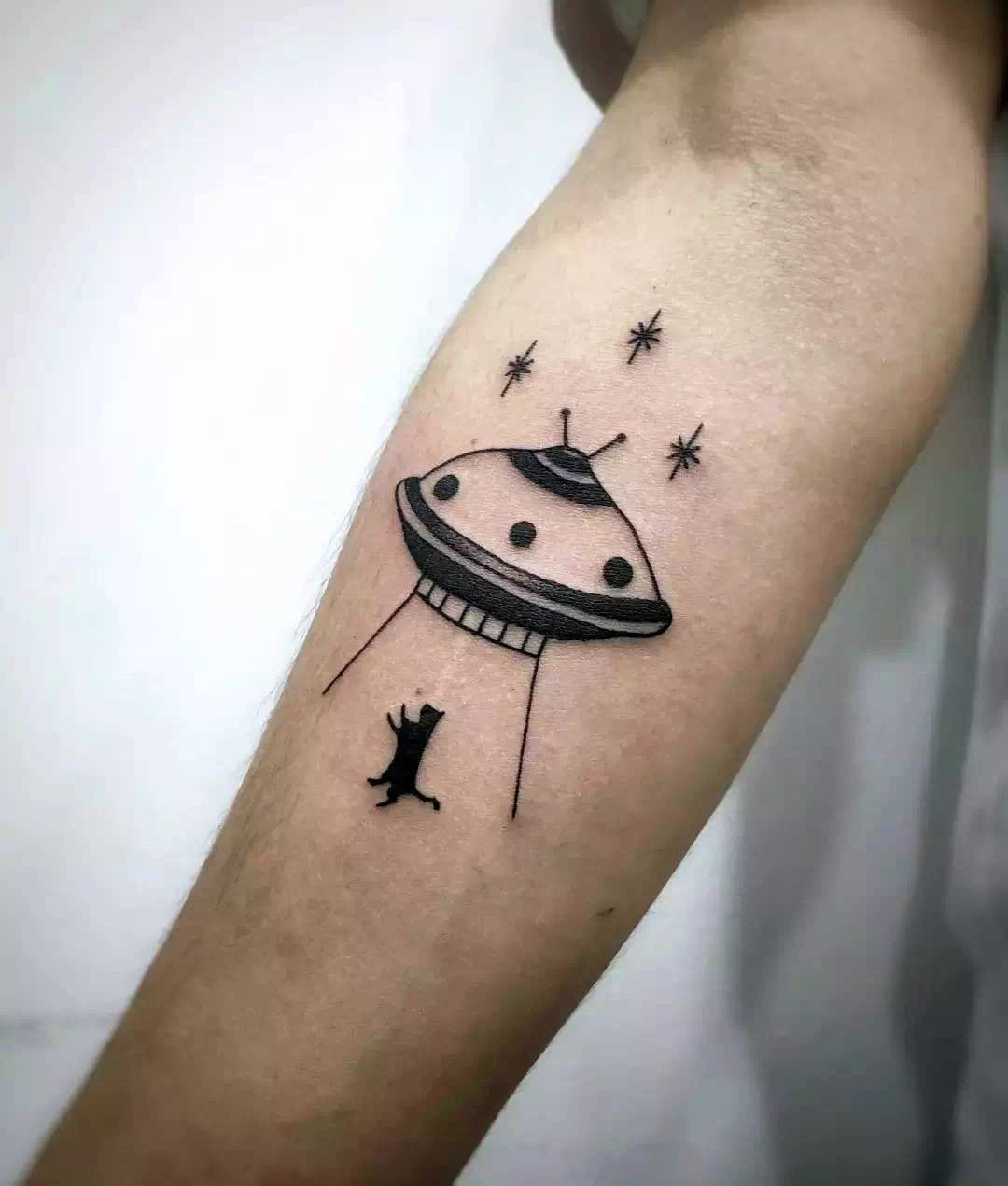 UFO-Geschichten in Alien-Tattoos 3